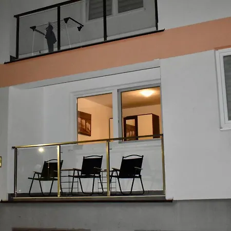 Aeroview شقة
